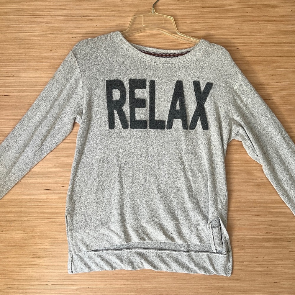 Royce brand Gray 'RELAX' Long Sleeve Top sweater large